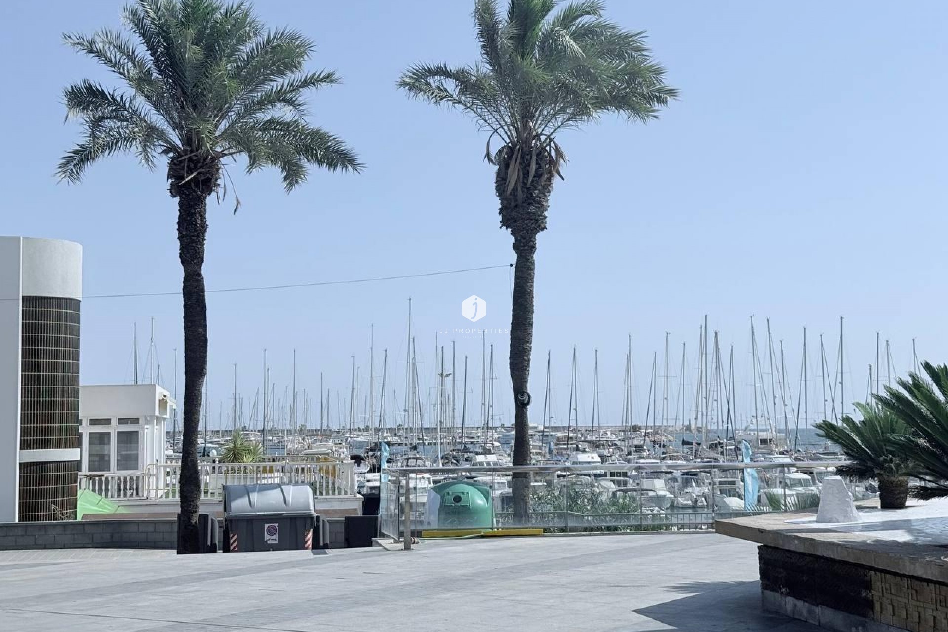 Aus zweiter Hand - Wohnung -
Torrevieja - Puerto