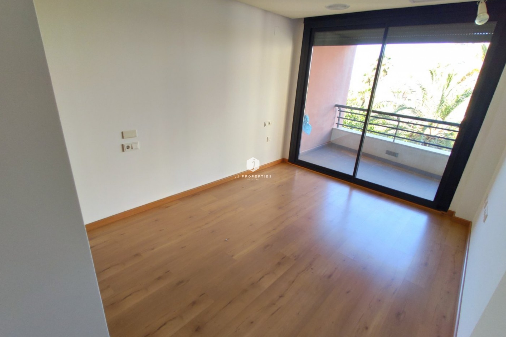 Aus zweiter Hand - Wohnung -
Torrevieja - Puerto