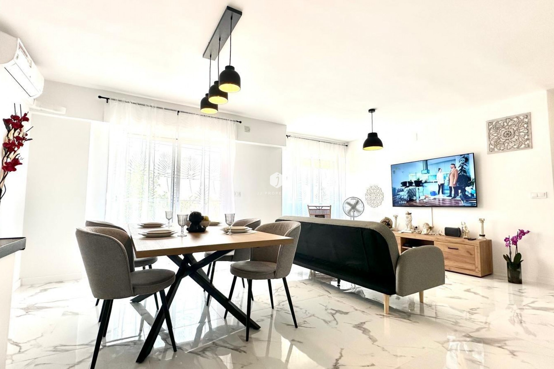 Aus zweiter Hand - Wohnung -
Torrevieja - Punta prima