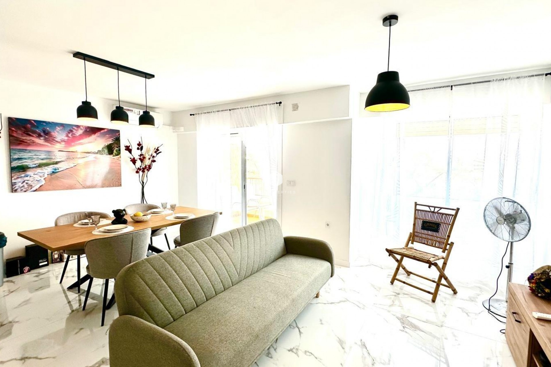 Aus zweiter Hand - Wohnung -
Torrevieja - Punta prima