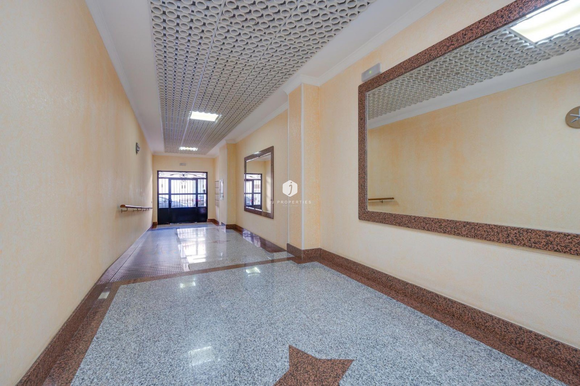 Aus zweiter Hand - Wohnung -
Torrevieja