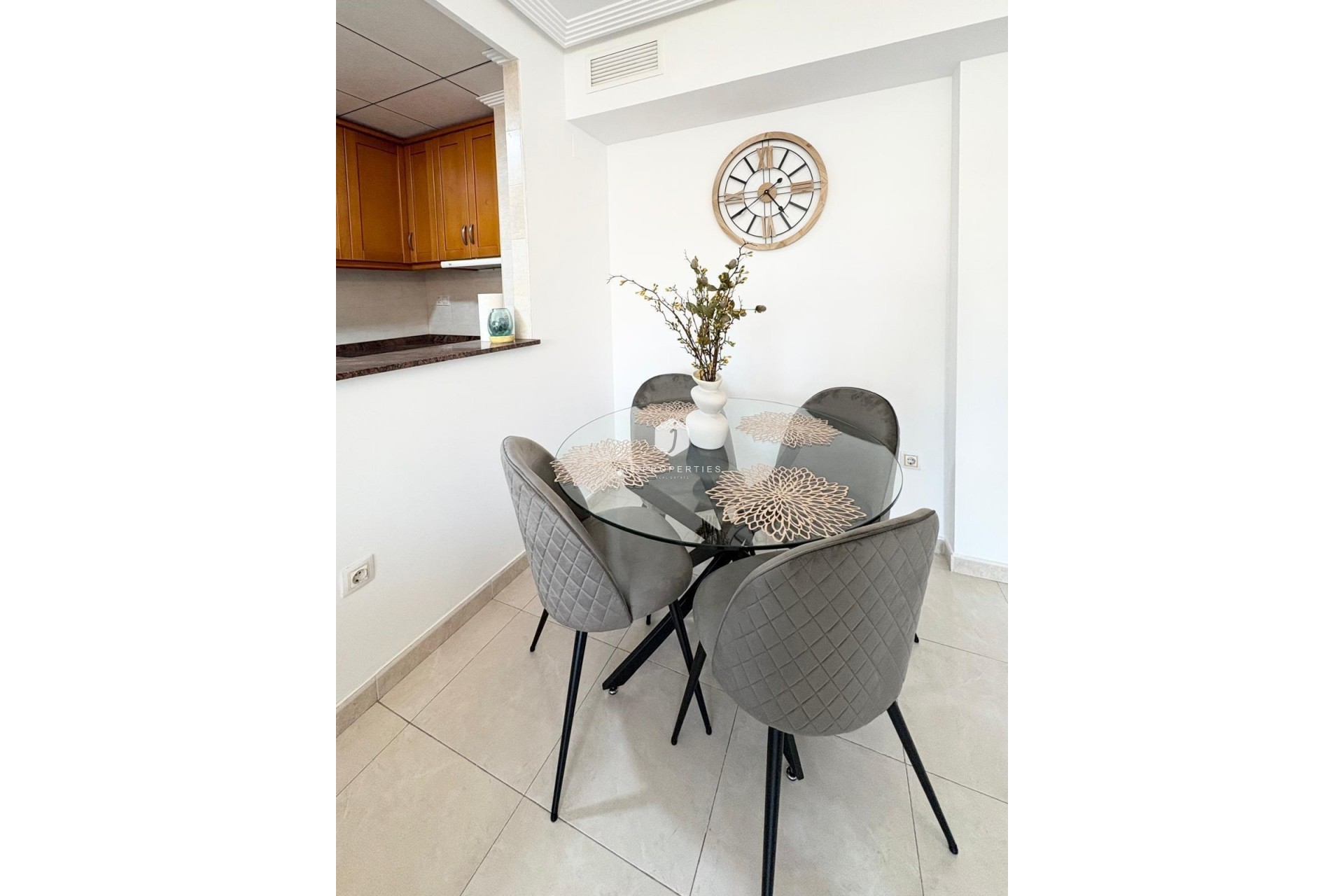 Aus zweiter Hand - Wohnung -
Torrevieja