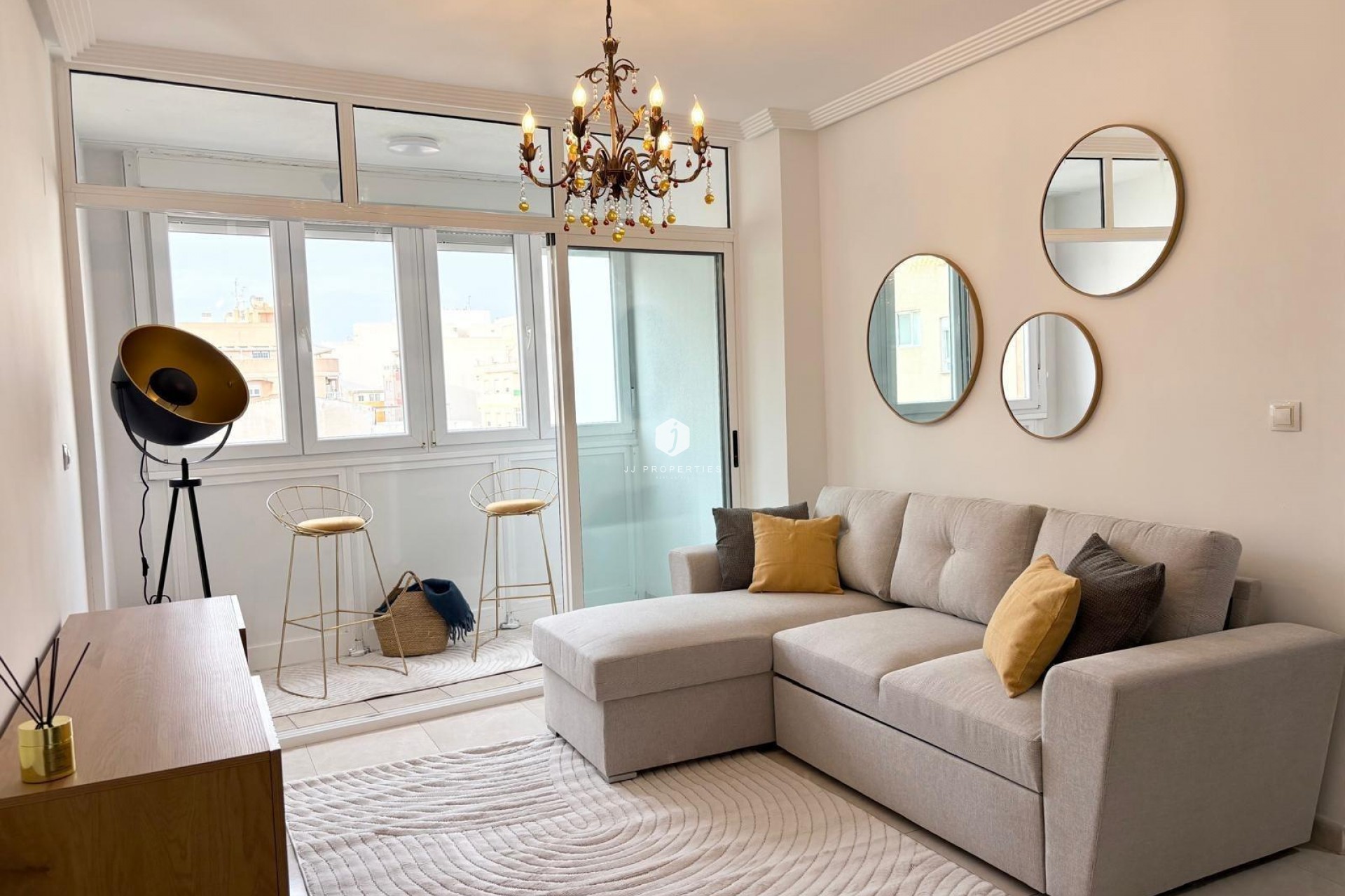 Aus zweiter Hand - Wohnung -
Torrevieja