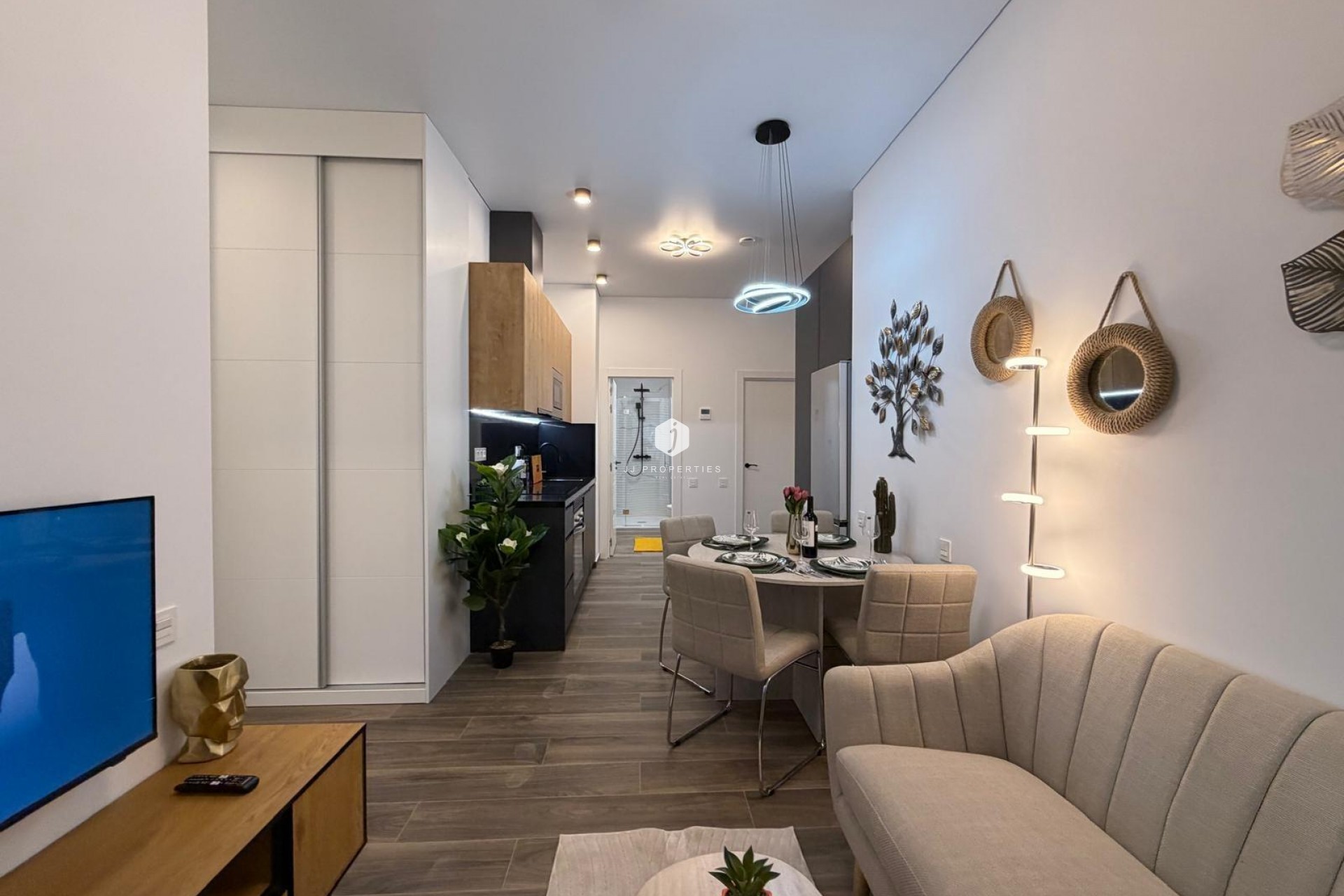 Aus zweiter Hand - Wohnung -
Torrevieja