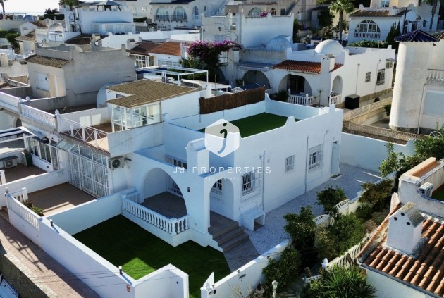 Bungalow - Tweedehands - Orihuela Costa -
                Costa Blanca