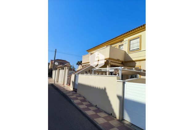 Bungalow - Tweedehands - Orihuela Costa -
                Playa Flamenca