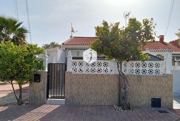 Bungalow - Tweedehands - Torrevieja -
                Torretas