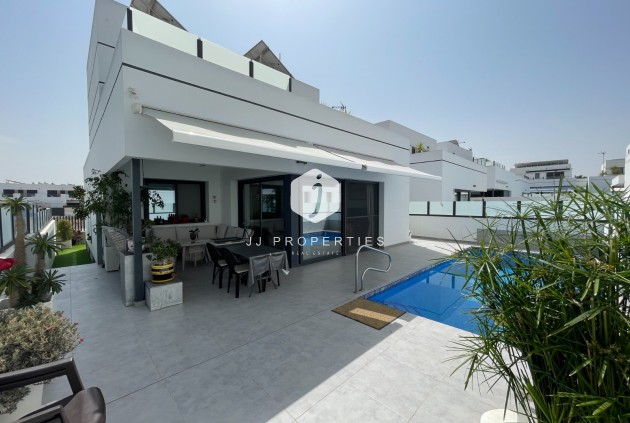 Chalet - Aus zweiter Hand - Dolores -
                Costa Blanca