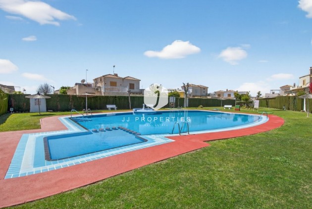 Chalet - Aus zweiter Hand - Playa Flamenca -
                Serena III