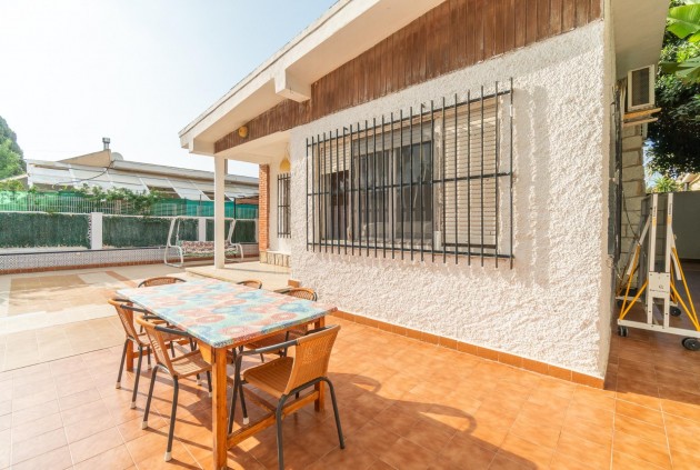 Chalet - Aus zweiter Hand - Torrevieja -
                Aguas Nuevas 1