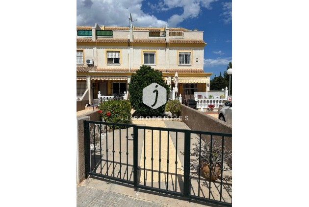 Chalet - D'occasion - Algorfa -
                Costa Blanca