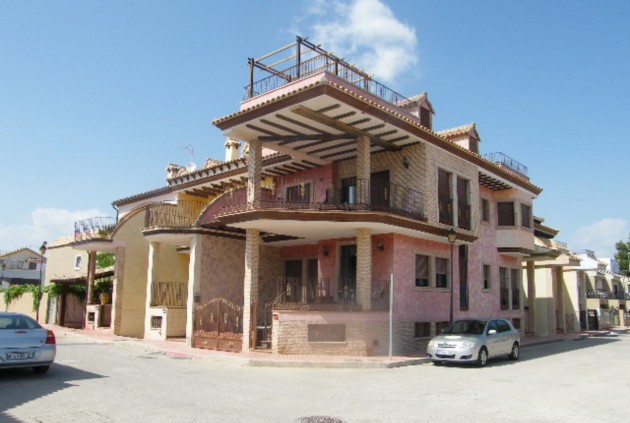 Chalet - D'occasion - Daya Nueva -
                Costa Blanca