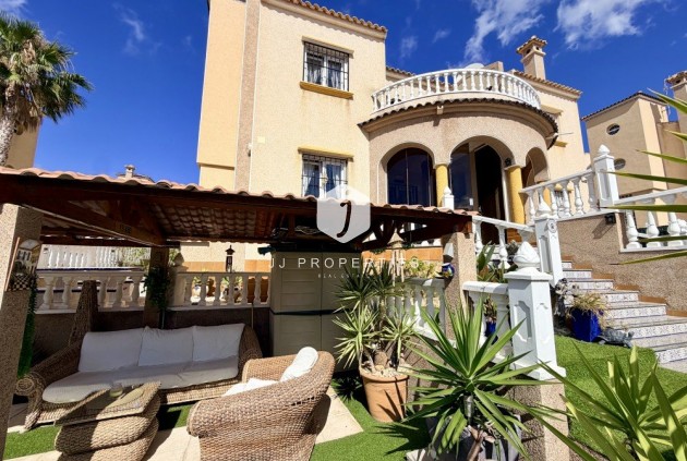 Chalet - D'occasion - Orihuela Costa -
                Costa Blanca
