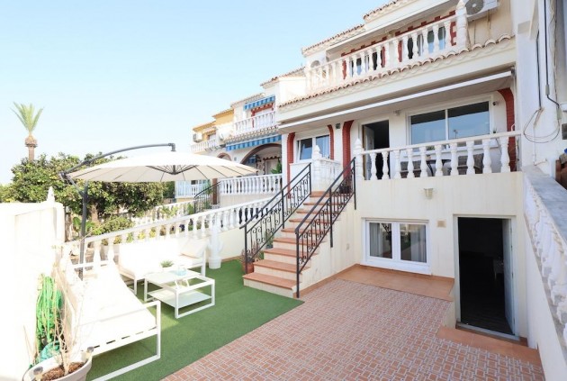 Chalet - D'occasion - Torrevieja -
                Costa Blanca