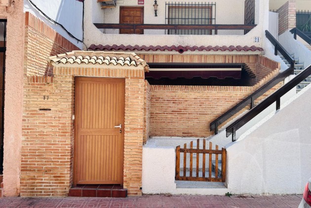 Chalet - D'occasion - Torrevieja -
                Costa Blanca