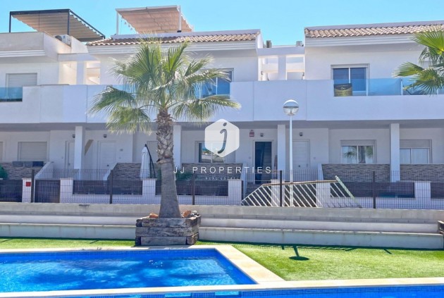 Chalet - D'occasion - Torrevieja -
                Costa Blanca