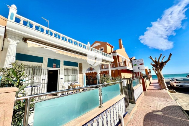 Chalet - D'occasion - Torrevieja -
                La Mata