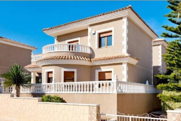 Chalet - Neue Gebäude - Torrevieja -
                Los altos