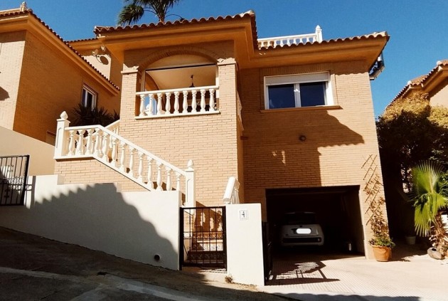 Chalet - Resale - Ciudad Quesada -
                Costa Blanca