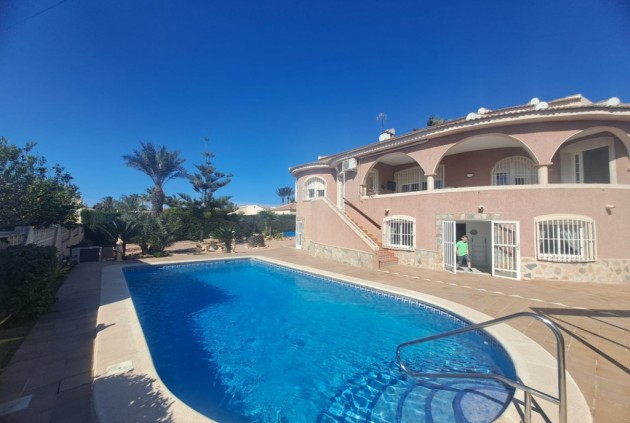 Chalet - Resale - Ciudad Quesada -
                Costa Blanca