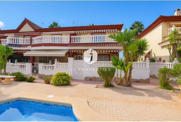 Chalet - Resale - Ciudad Quesada -
                Costa Blanca