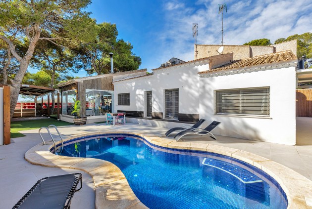 Chalet - Resale - Orihuela Costa -
                Costa Blanca