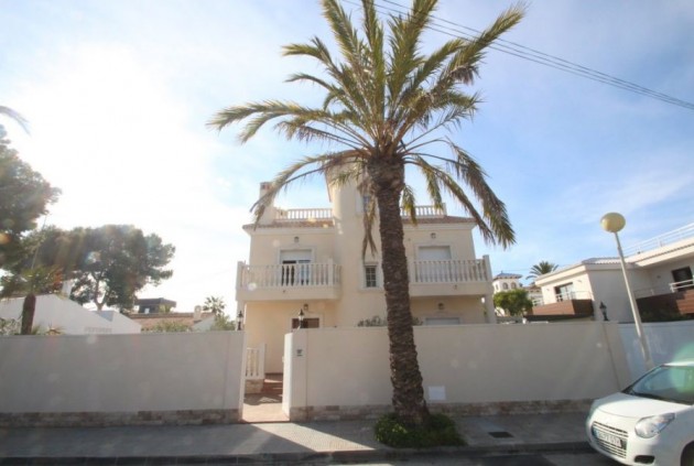 Chalet - Resale - Orihuela Costa -
                Costa Blanca