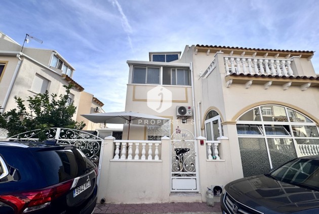 Chalet - Resale - Orihuela Costa -
                Playa Flamenca