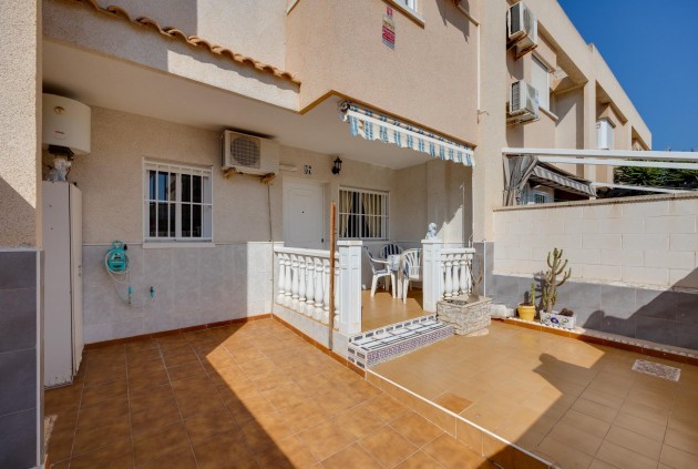 Chalet - Resale - Torrevieja -
                Aguas Nuevas 2