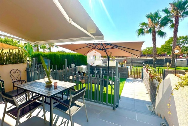 Chalet - Resale - Torrevieja -
                aguas nuevas