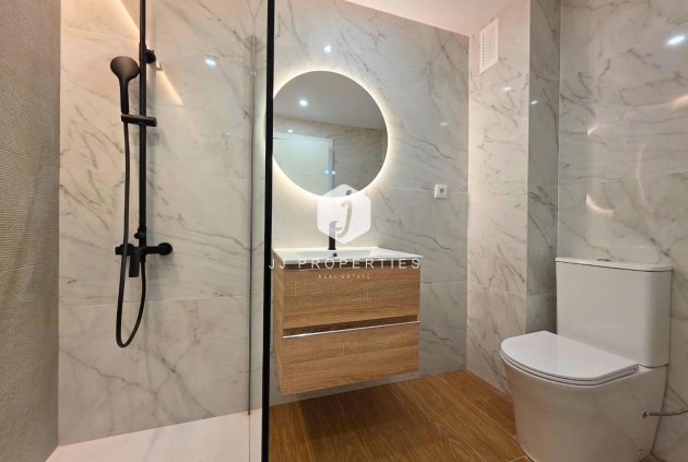 Chalet - Resale - Torrevieja -
                aguas nuevas