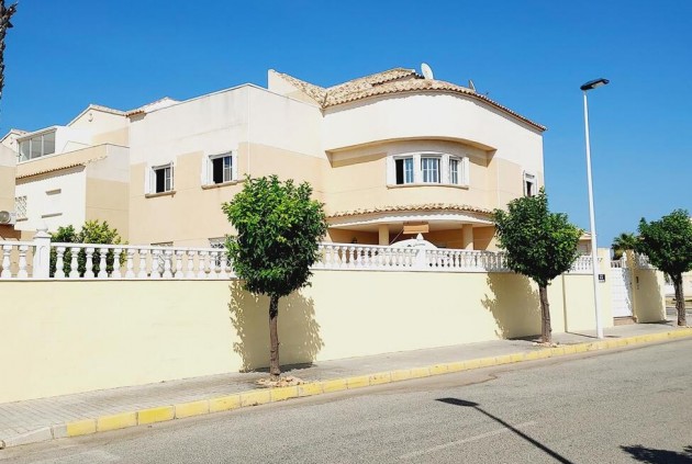 Chalet - Resale - Torrevieja -
                BAÑOS DE EUROPA LAS TORRETAS