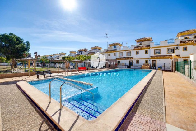 Chalet - Resale -
            Torrevieja - C-46511