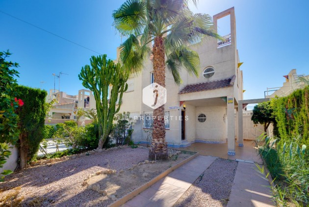 Chalet - Resale -
            Torrevieja - C-97703