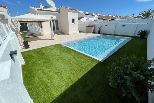 Chalet - Resale - Torrevieja -
                Costa Blanca