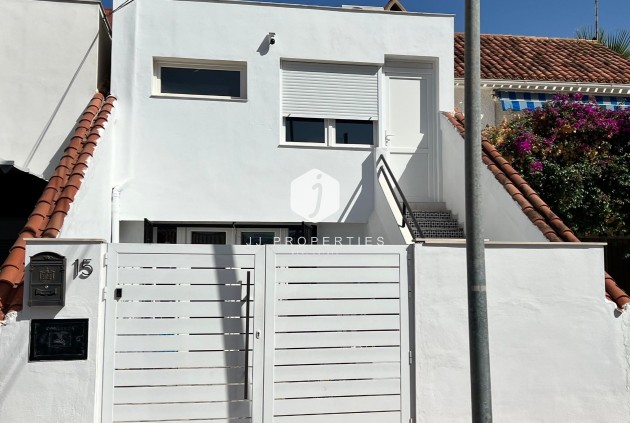 Chalet - Resale - Torrevieja -
                Costa Blanca