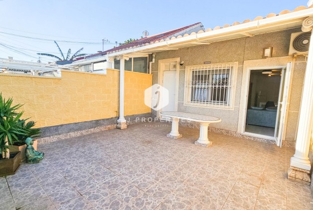 Chalet - Resale - Torrevieja -
                El Limonar