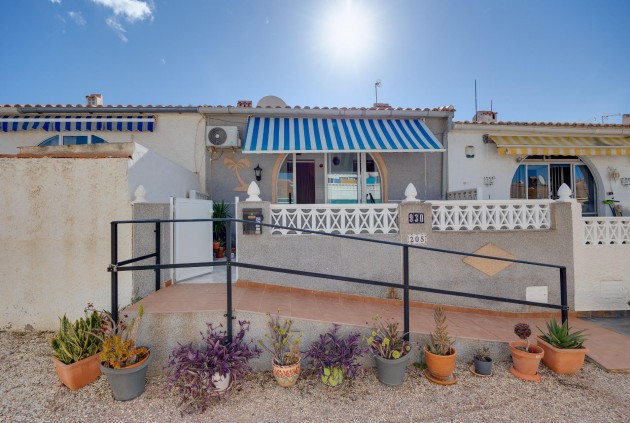 Chalet - Resale - Torrevieja -
                San luis