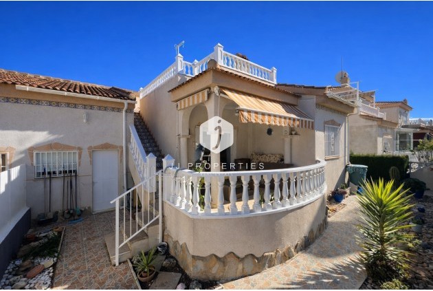 Chalet - Segunda mano - Algorfa -
                Inland