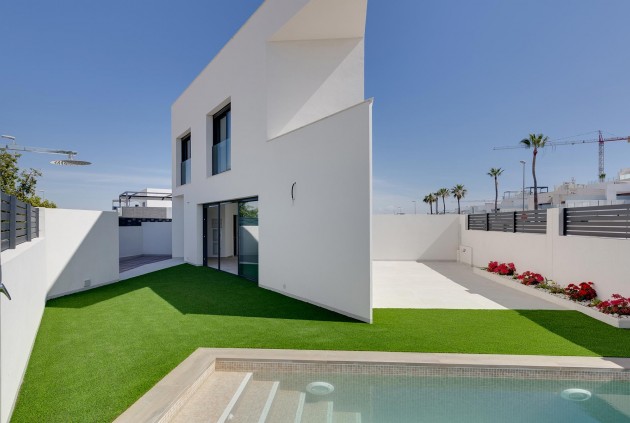 Chalet - Segunda mano - Benijofar -
                Costa Blanca