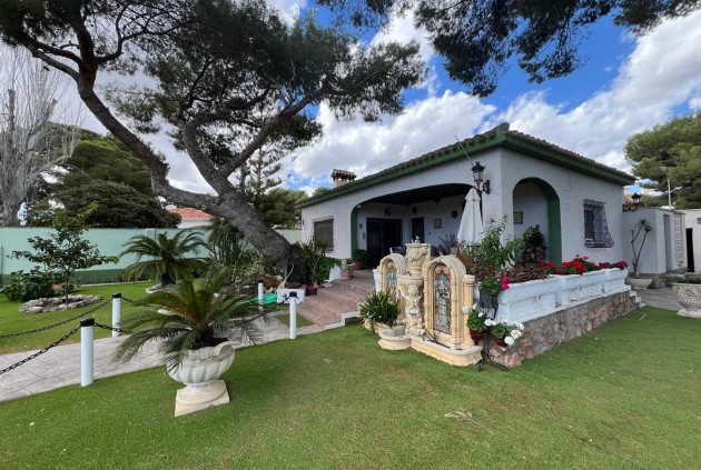 Chalet - Segunda mano - Campoamor -
                Costa Blanca