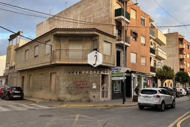 Chalet - Segunda mano - Catral -
                Comunidad Valenciana