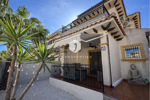 Chalet - Segunda mano - La Zenia -
                Costa Blanca