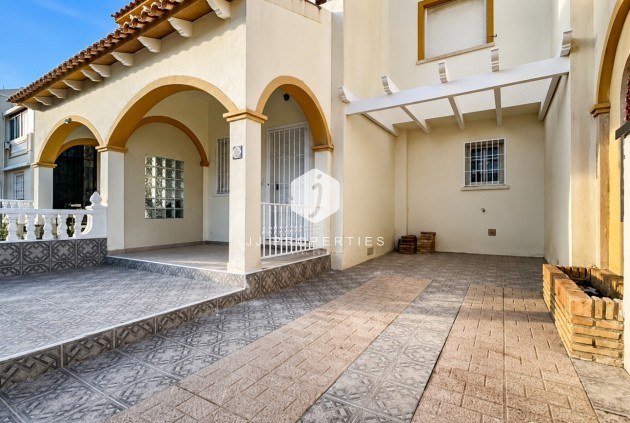 Chalet - Segunda mano - Orihuela Costa -
                Costa Blanca