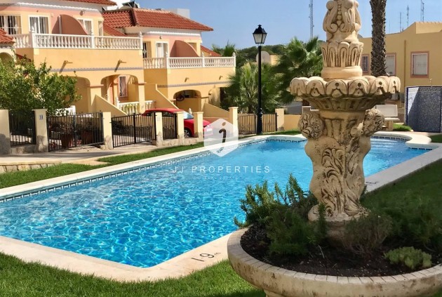 Chalet - Segunda mano - Orihuela Costa -
                Villamartín-las Filipinas