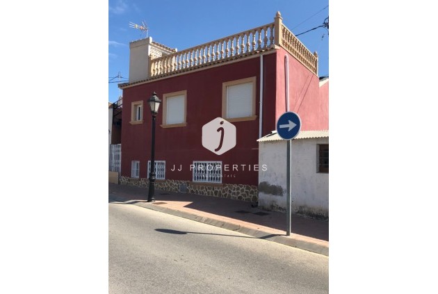 Chalet - Segunda mano - San Miguel de Salinas -
                Inland