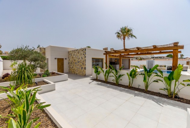 Chalet - Segunda mano - Torrevieja -
                Costa Blanca