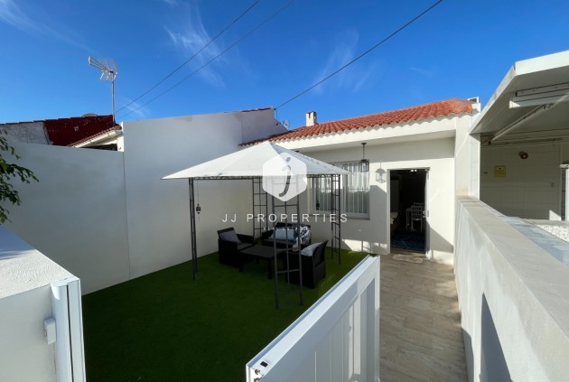 Chalet - Segunda mano - Torrevieja -
                Costa Blanca