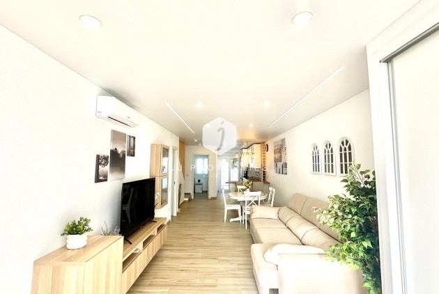 Chalet - Segunda mano - Torrevieja -
                Estacion de autobuses