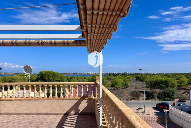Chalet - Segunda mano - Torrevieja -
                La Siesta - El Salado - Torreta